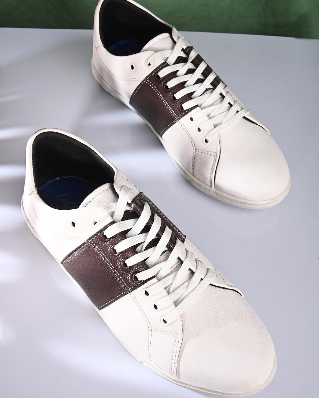 Buy Extrimos Men S White Color Blocked Sneakers Online In India At Bewakoof