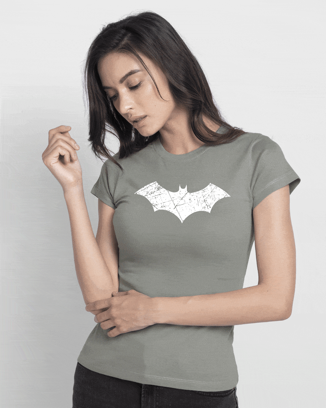 Logo Batman Glow In Dark Half Sleeve T-Shirt (BML) Women' Half Sleeve Printed T-shirt Bewakoof.com, Grey
Logo Batman Glow In Dark Half Sleeve T-Shirt (BML) Women' Half Sleeve Printed T-shirt Bewakoof.com, Grey