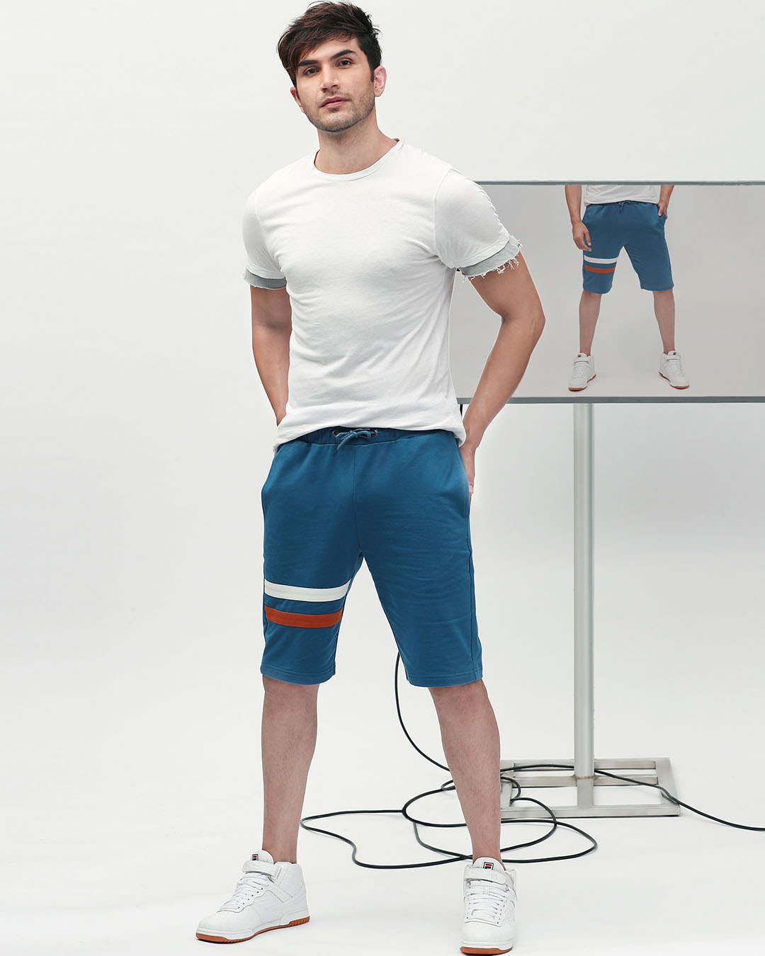 Digi Teal Sport Trim Short Men' Sports Trim Shorts Bewakoof.com, Blue-white-orange
Digi Teal Sport Trim Short Men' Sports Trim Shorts Bewakoof.com, Blue-white-orange