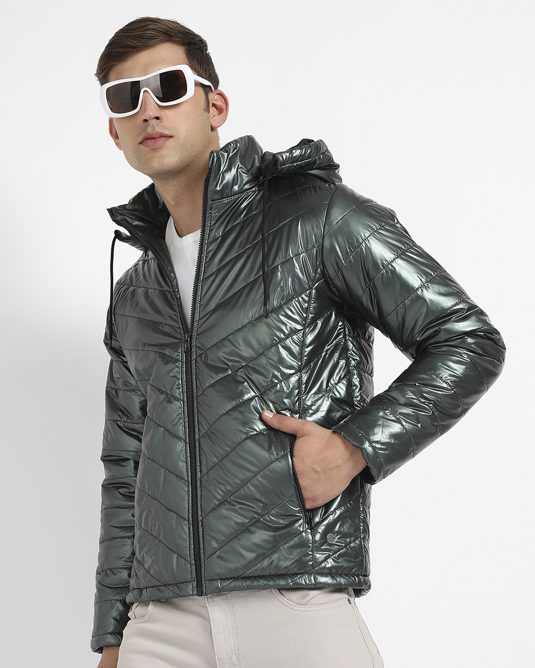 Buy Men S Forest Green Hooded Puffer Jacket Online At Bewakoof