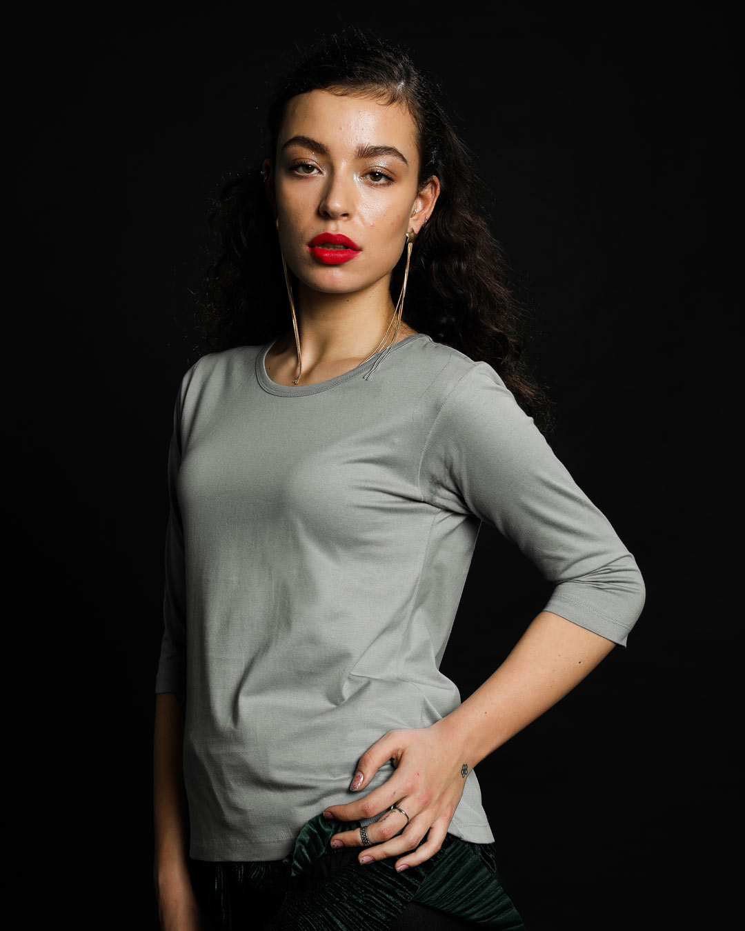 Meteor Grey Round Neck 3/4th Sleeve T-Shirt Women' Plain Round Neck 3/4 Sleeve T-Shirts Bewakoof.com
Meteor Grey Round Neck 3/4th Sleeve T-Shirt Women' Plain Round Neck 3/4 Sleeve T-Shirts Bewakoof.com