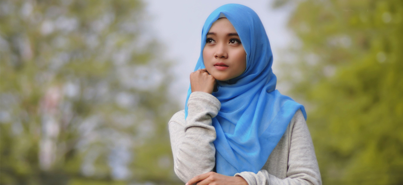 Tetek menggairahkan dibalik hijab