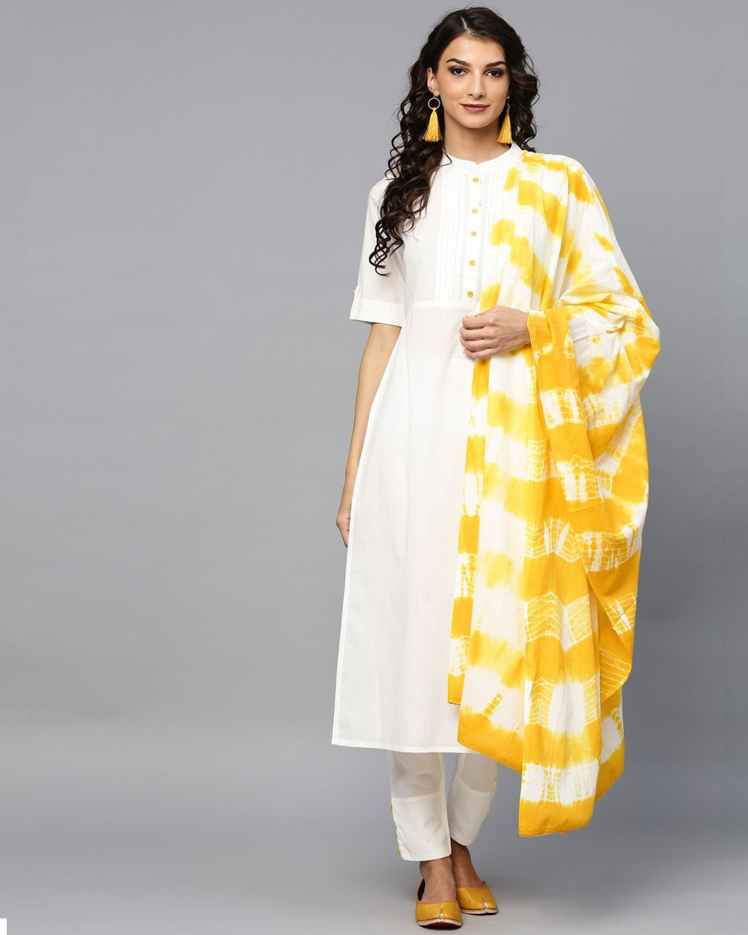 Aks women mustard solid straight outlet kurta