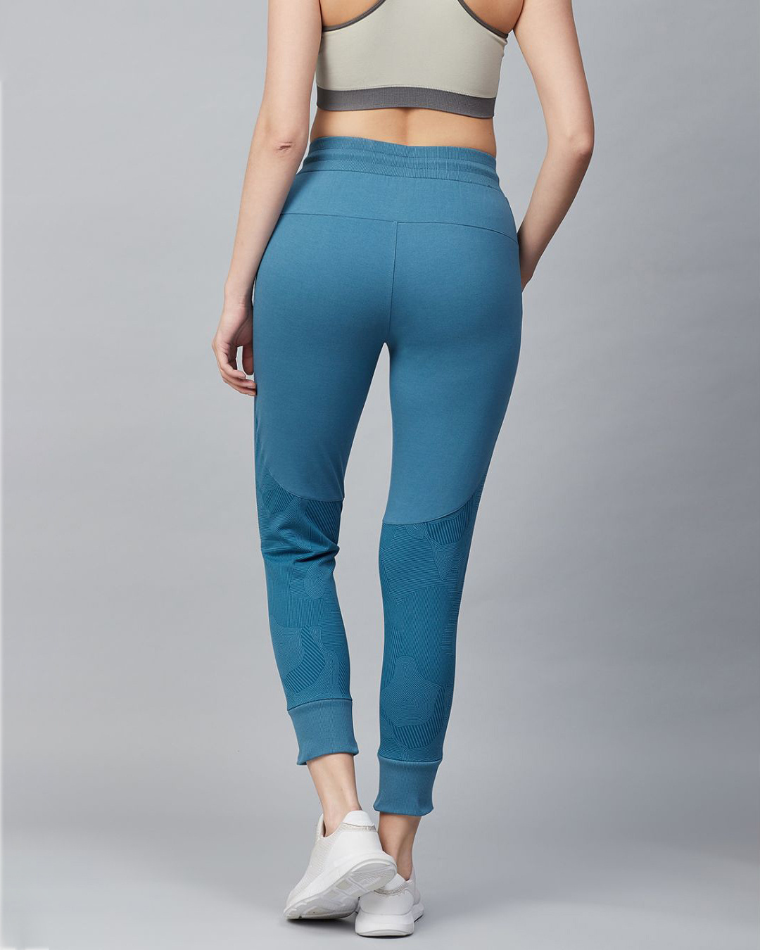 Shop Women Blue Slim Fit Solid Cropped Joggers-Back