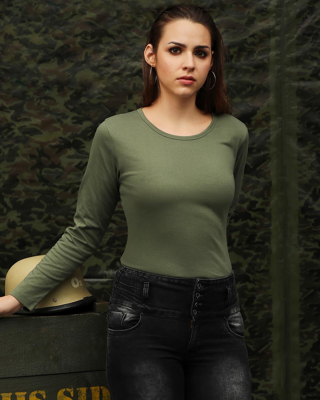 

Alpha Green Full Sleeve T Shirt Women' Full Sleeve T Shirts - Plain Bewakoof.com
