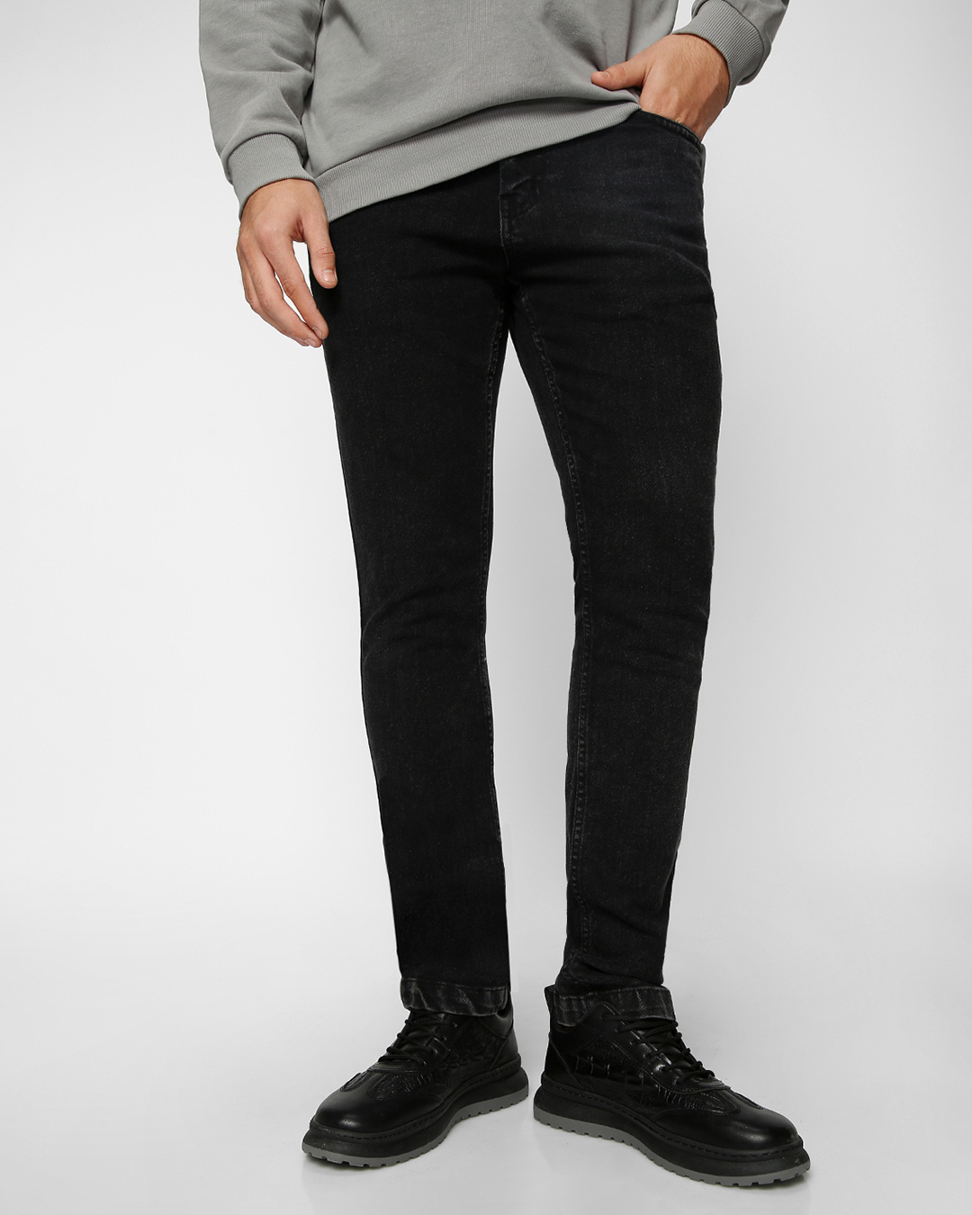 Buy Men's Black Denim Jeans Online at Bewakoof