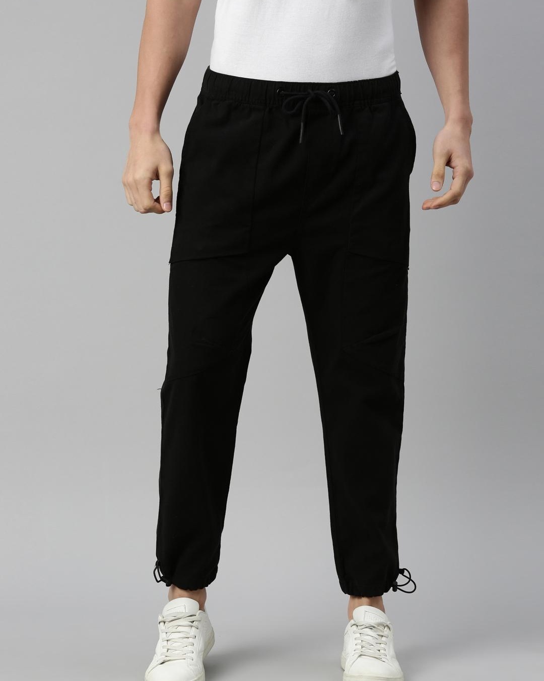 Buy Men's Black Slim Fit Trousers Online at Bewakoof