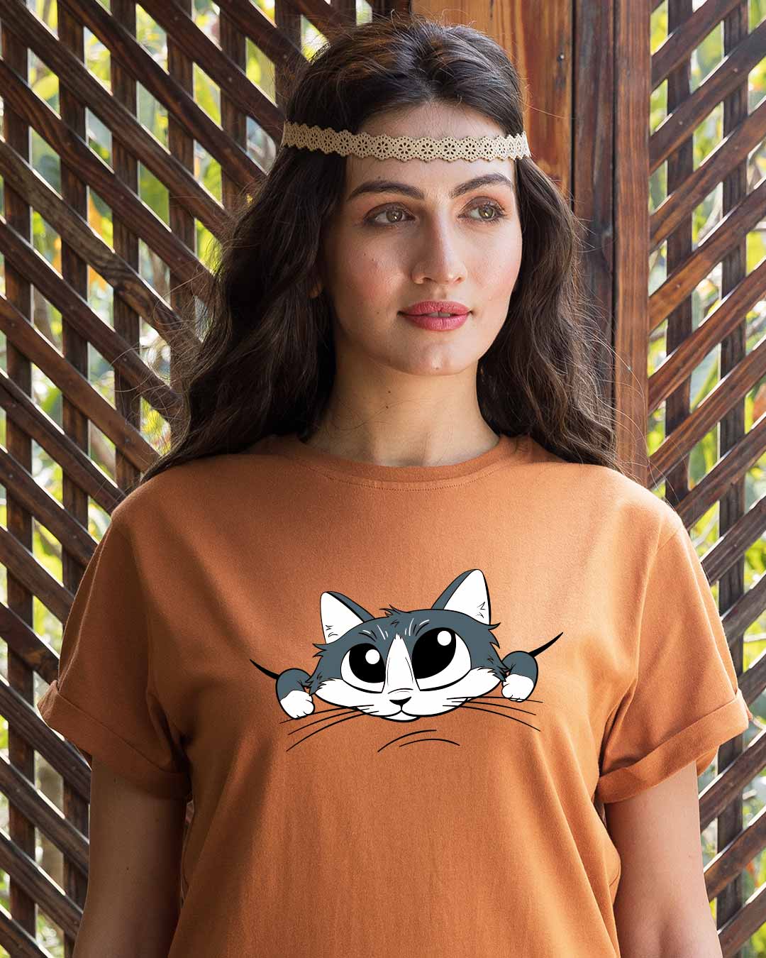 

Cute Peeking Cat Boyfriend T-Shirt Women' Printed Boyfriend T-Shirts Bewakoof.com, Orange