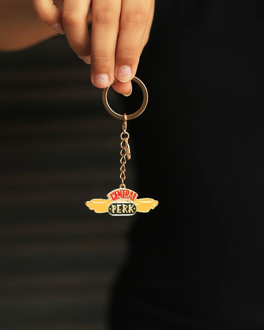 Shop Friends : Central Perk Keychain-Back