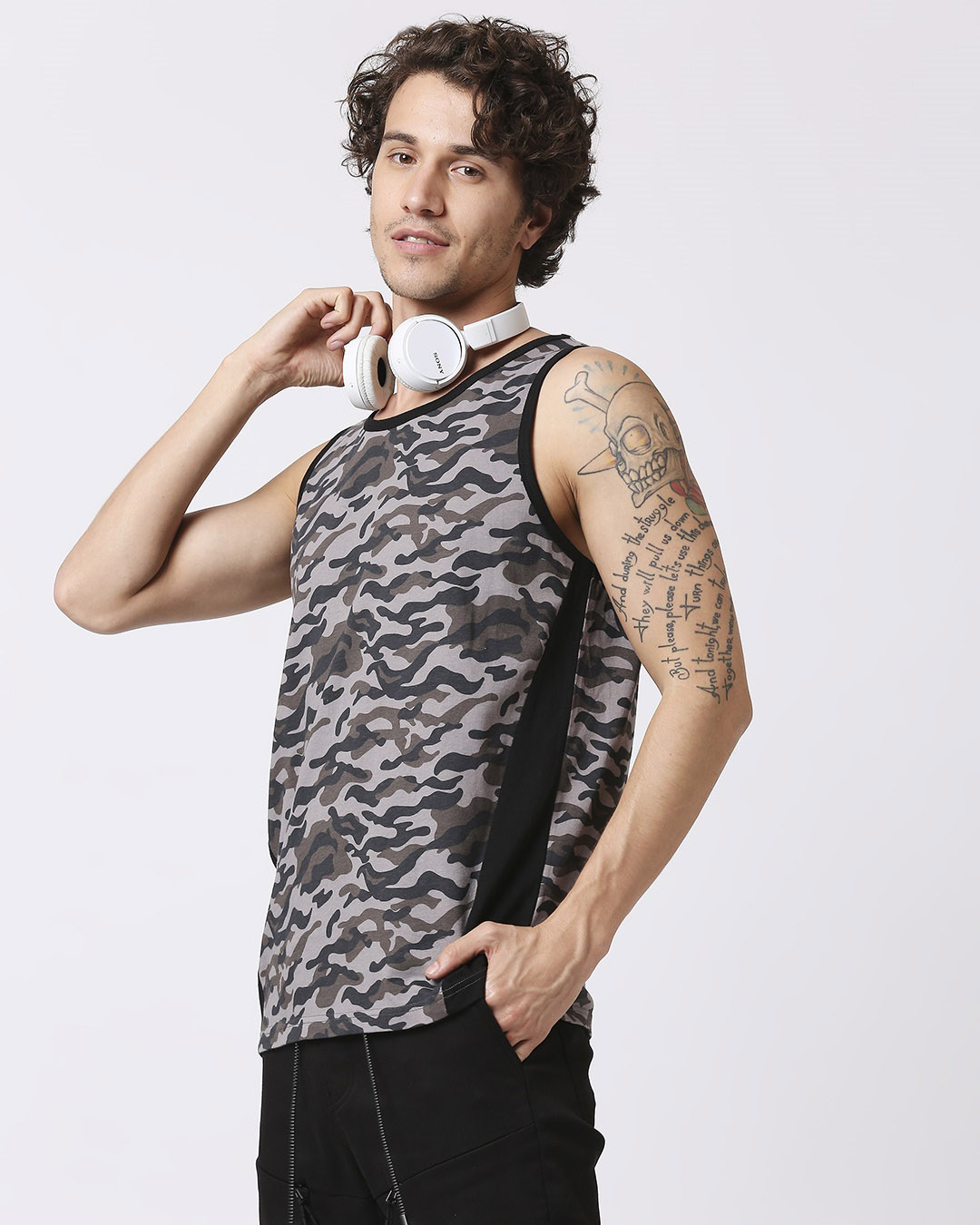 

Grey Camo Round Neck Camo Vest Men' Plain Round Neck Camo Vest Bewakoof.com, Aop-black