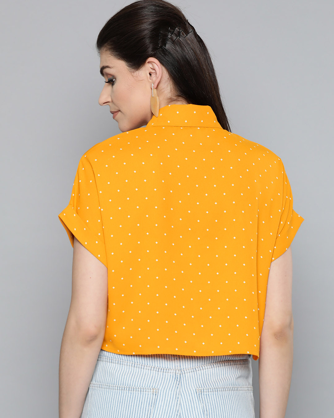 Shop Women's Spread Collar Short Sleeves Printed Top-Back