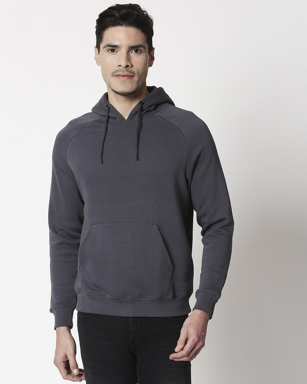 

Iron Gate Basic Hoodie Sweatshirt Men' Plain Hoodie Sweatshirt Bewakoof.com, Grey