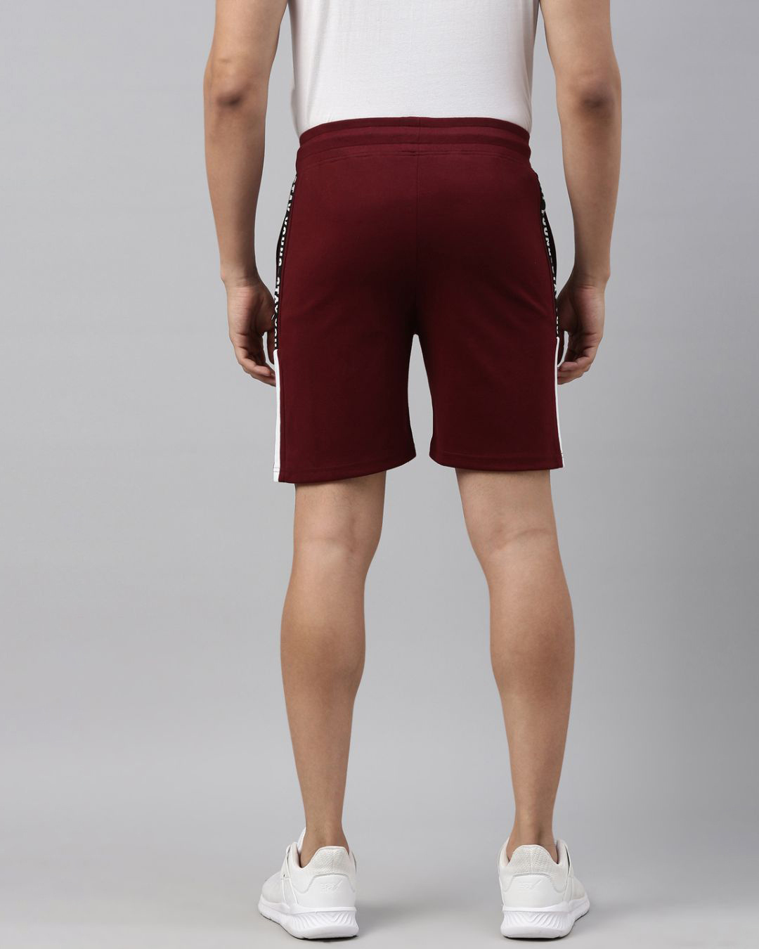 Shop Men Maroon Printed Regular Fit Shorts-Back