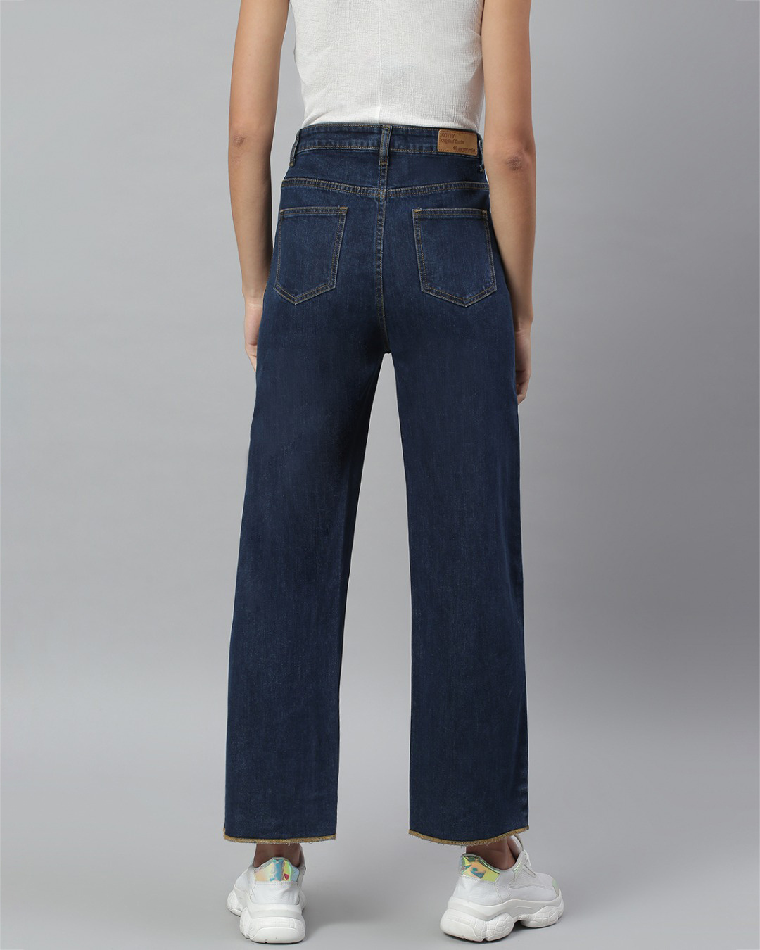 Shop Women's Blue Mid Rise Jeans-Back