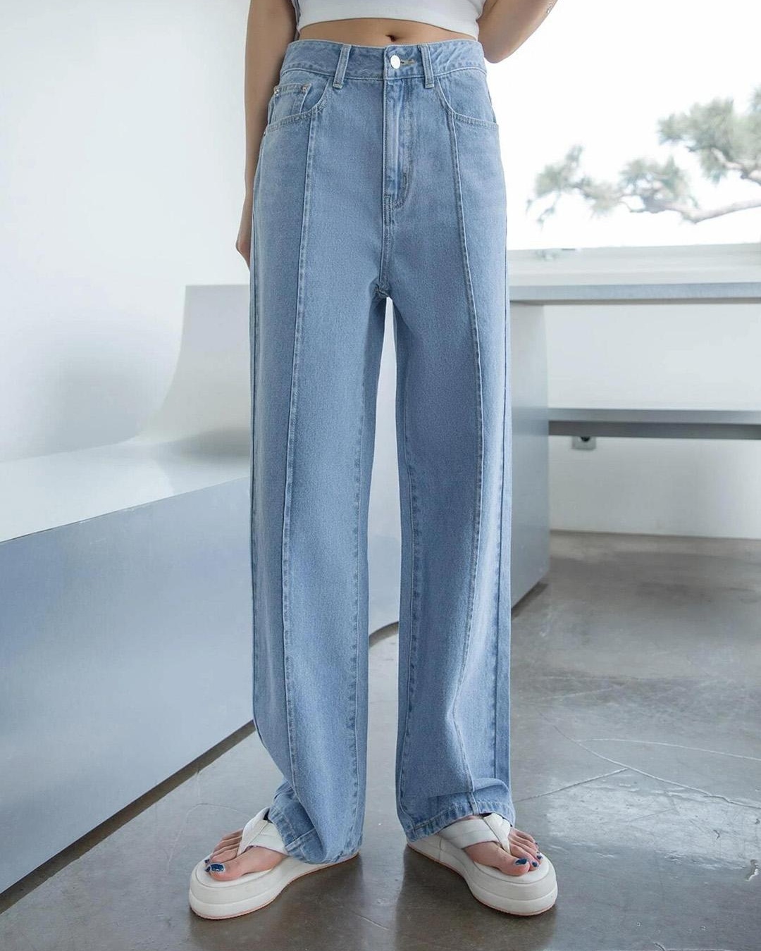Shop Women's Blue Straight Fit Jeans-Back