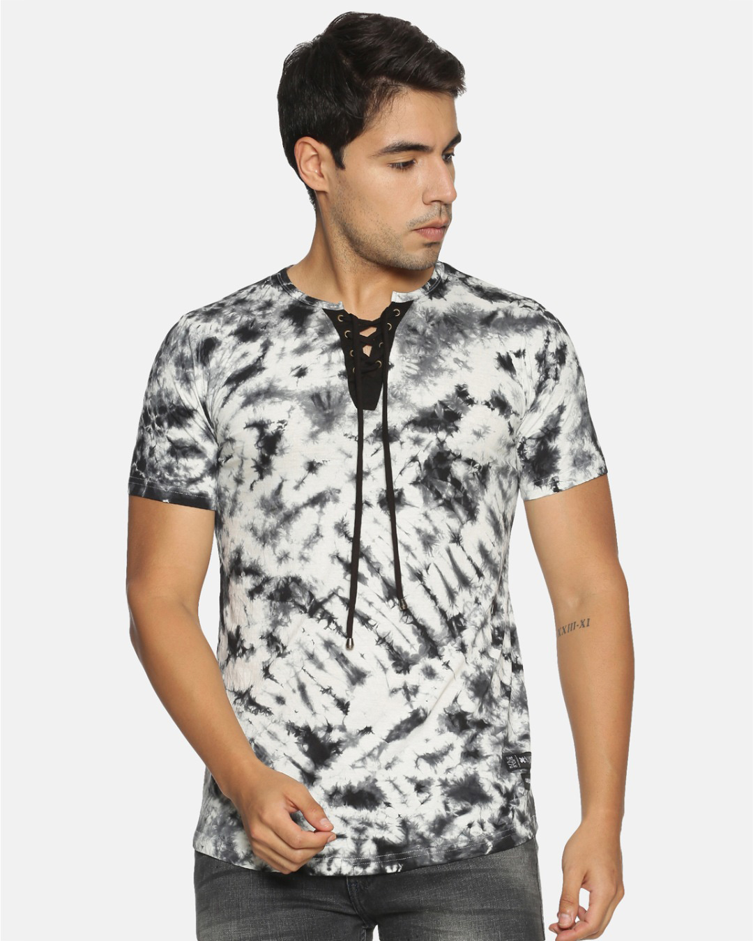 Buy Men's White Tie & Dye Slim Fit Tshirt Online at Bewakoof