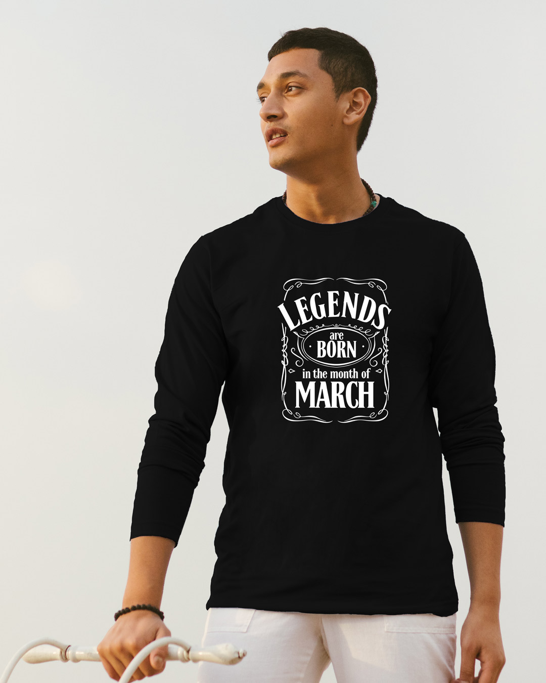 

Legend Daniels March Full Sleeve T-Shirt Men' Printed Full Sleeve T-Shirt Bewakoof.com, Black