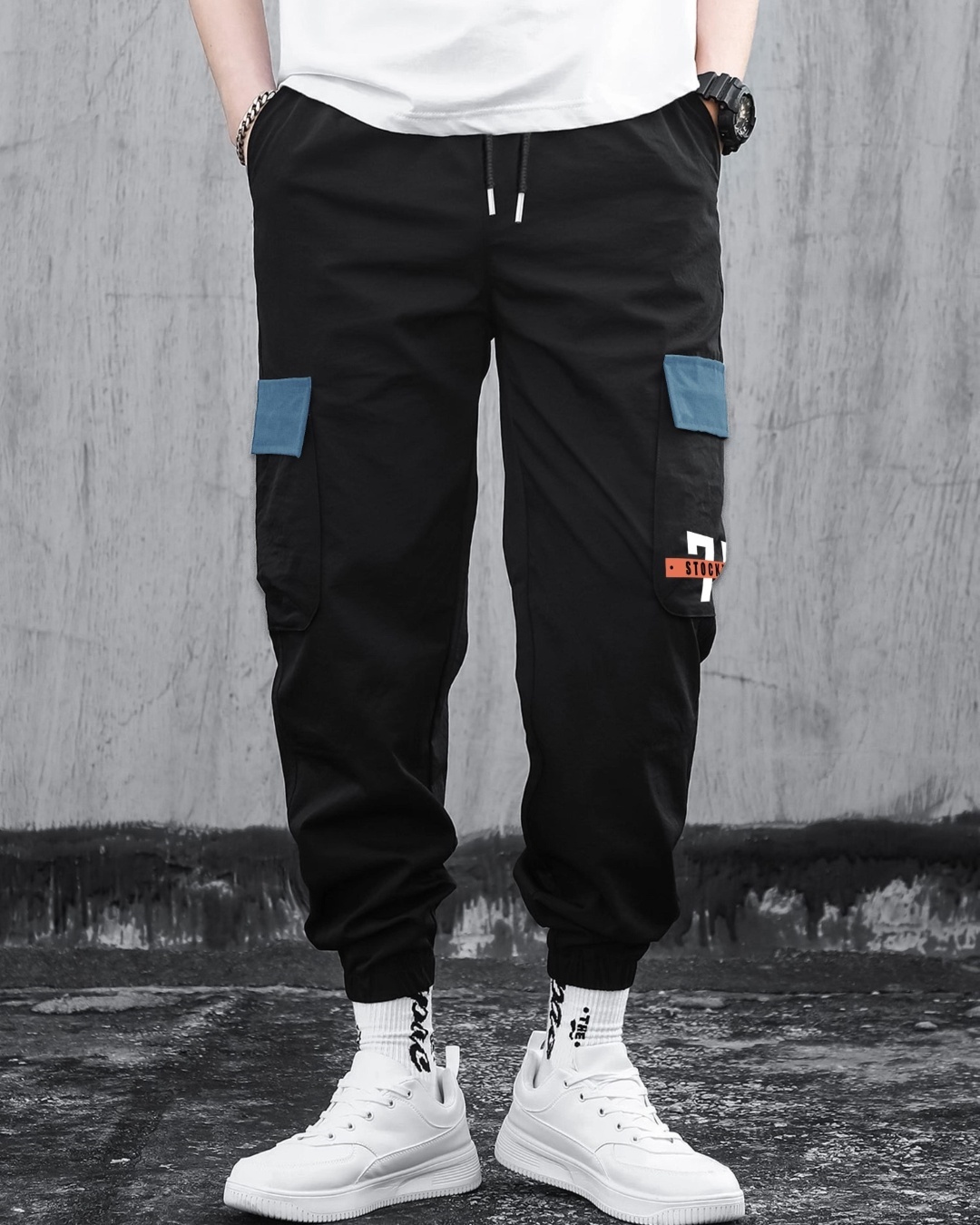 Buy Maniac Mens Black 74 Typography Slim Fit Joggers Online At Bewakoof 1169