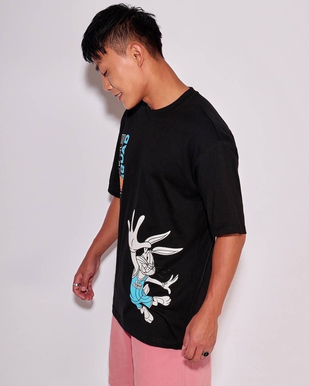 Shop Men's Black Tune Squad-Bugs Bunny Graphic Printed Oversized T-shirt-Back