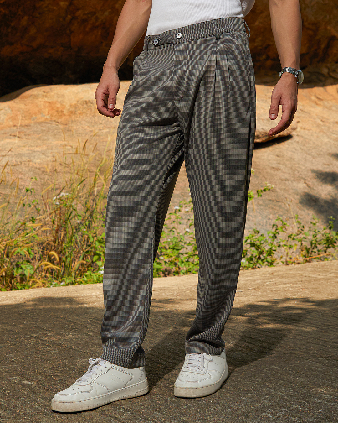 Shop Men's Ash Grey Checked Relaxed Fit Pants-Back