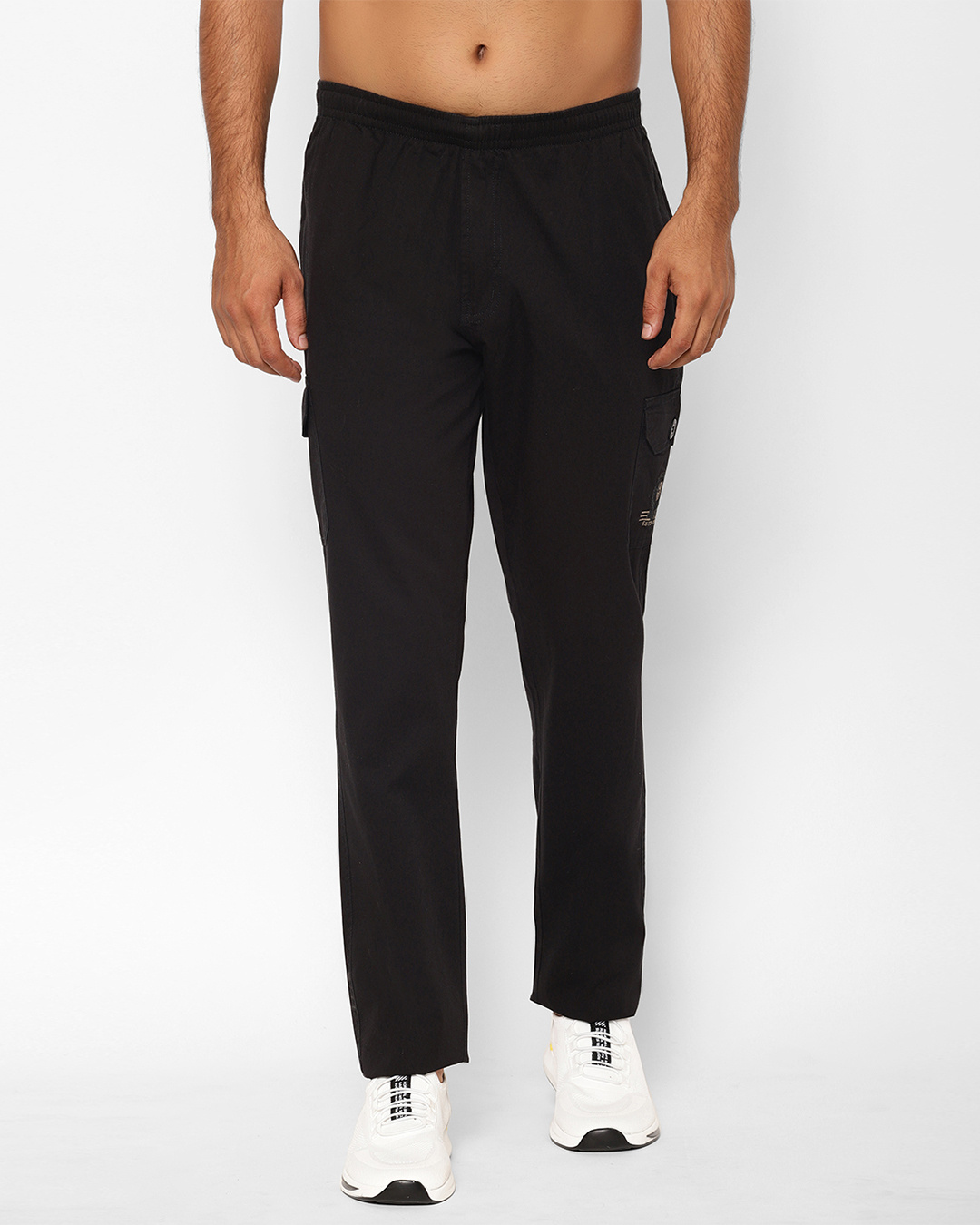Buy Men's Black Cargo Trousers Online at Bewakoof
