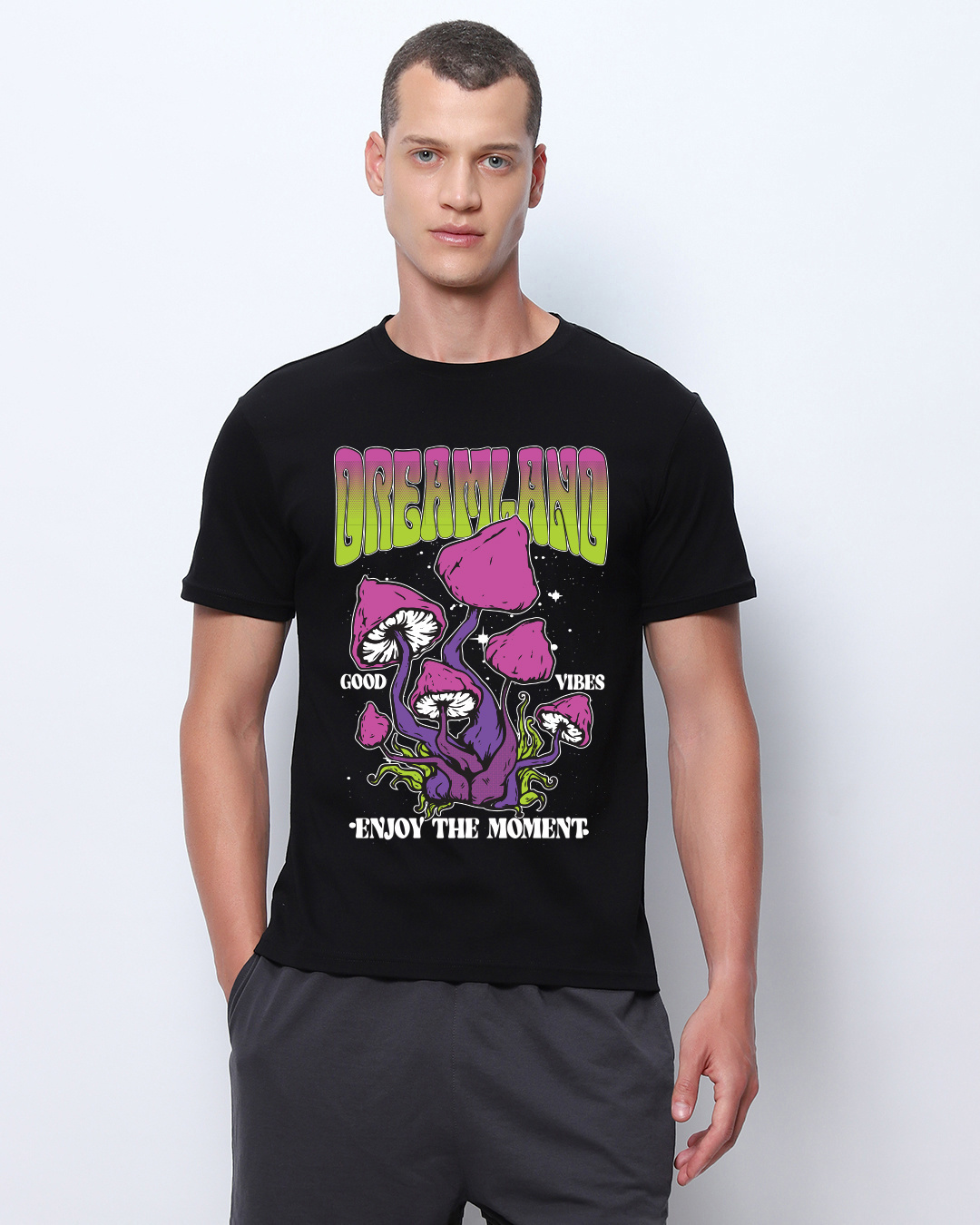 Buy Men's Black Dreamland Graphic Printed T-shirt Online at Bewakoof