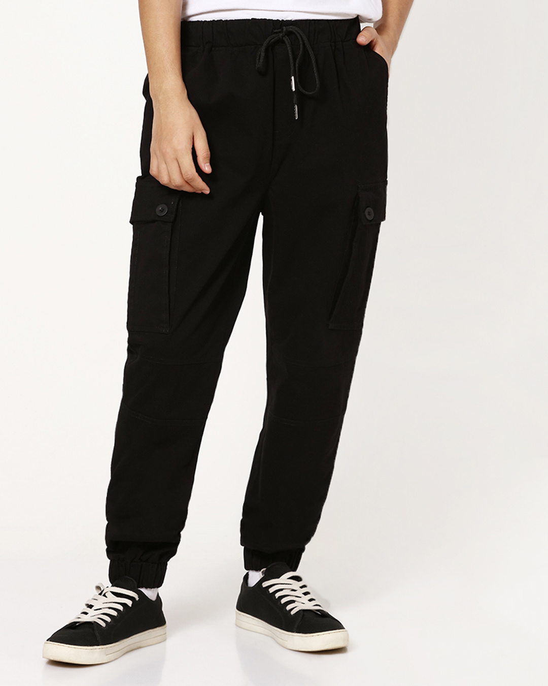 Buy Men's Black Elastic Waistband Cargo Pants Online at Bewakoof
