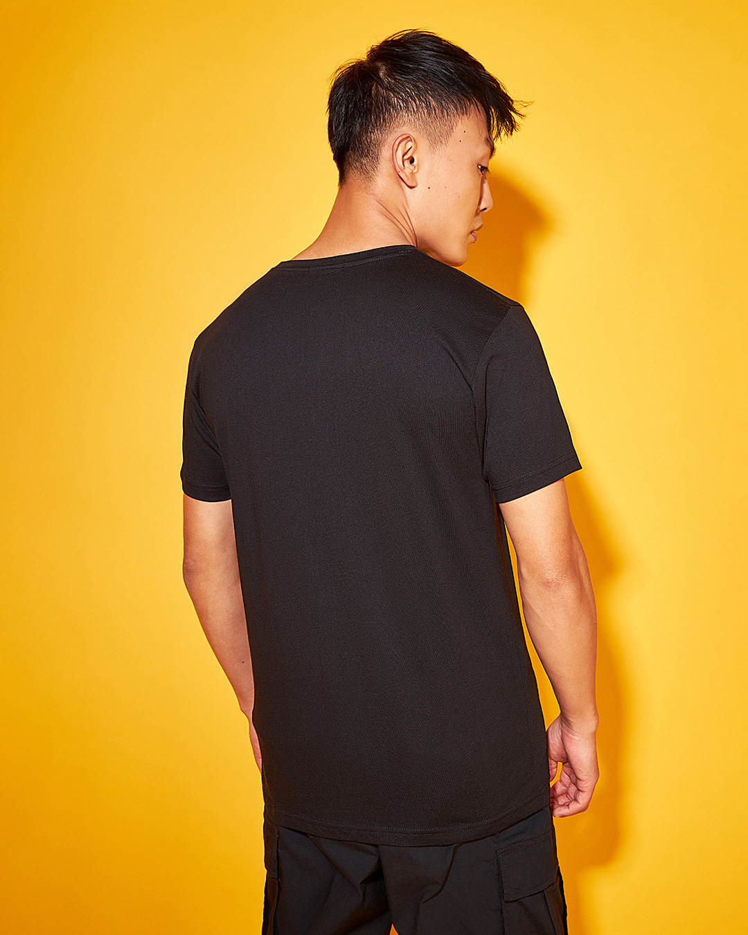 Buy Men's Black Friends Logo T-shirt for Men black Online at Bewakoof