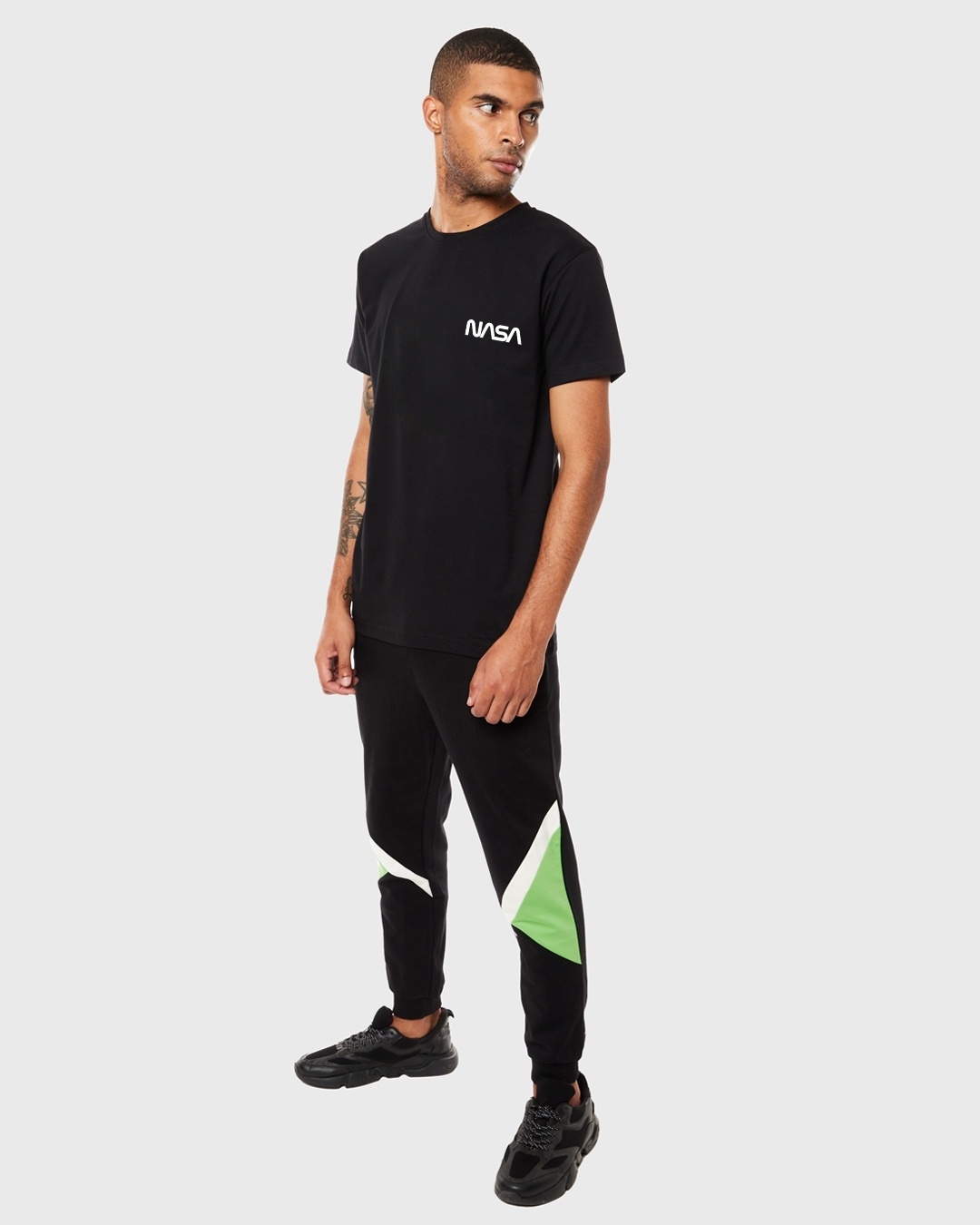 Buy Men's Black Messi 2.7 Graphic Printed Oversized T-shirt Online at  Bewakoof