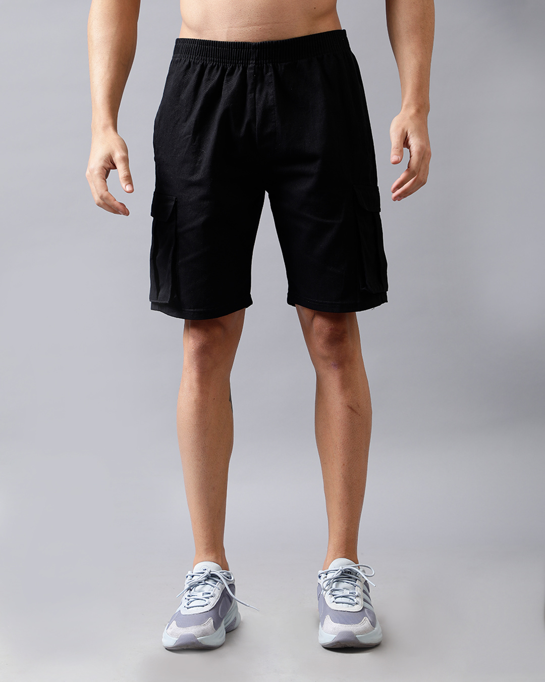 Buy Men's Black Loose Comfort Fit Cargo Shorts Online at Bewakoof