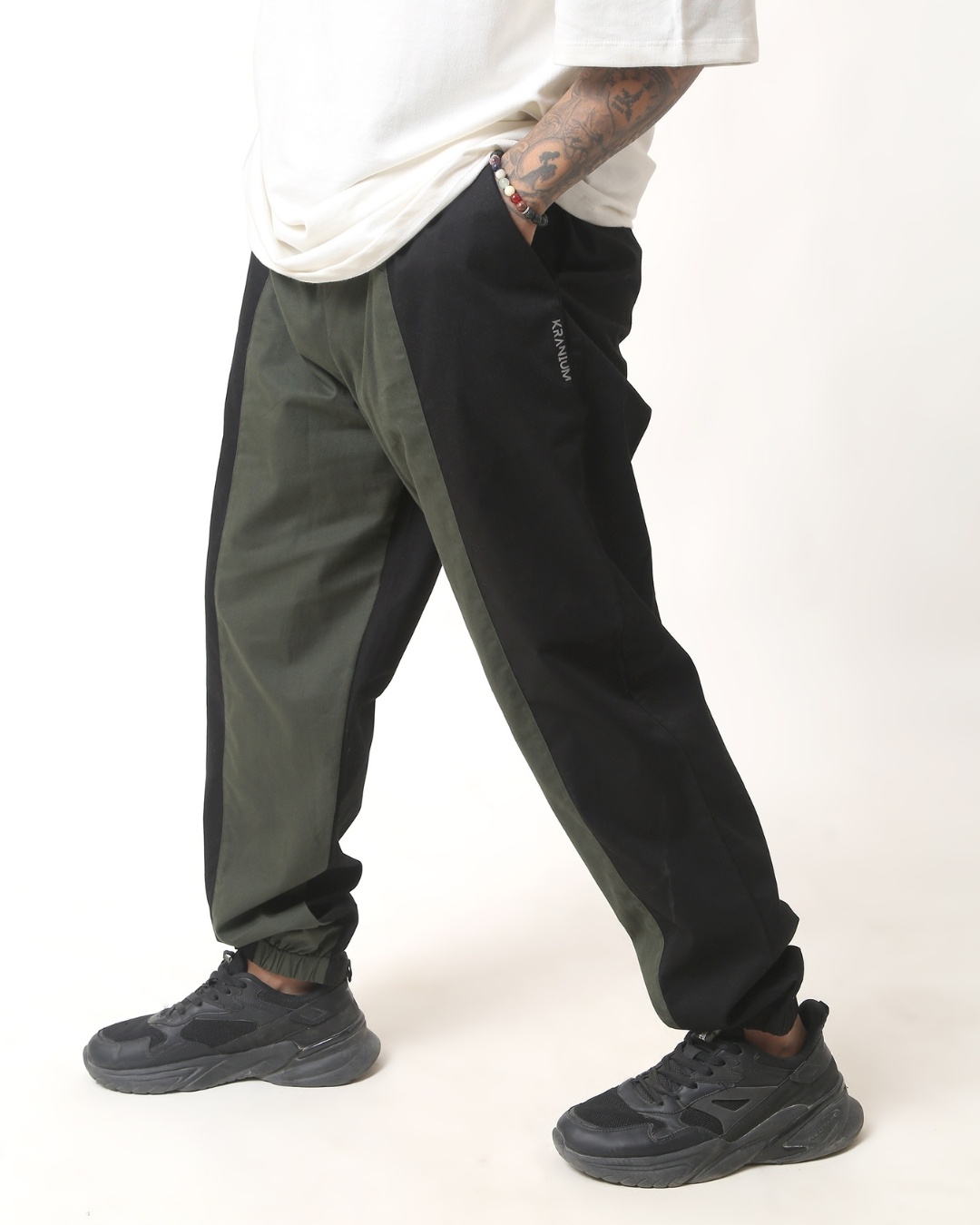 Shop Men's Black & Olive Green Color Block Loose Comfort Fit Joggers-Back