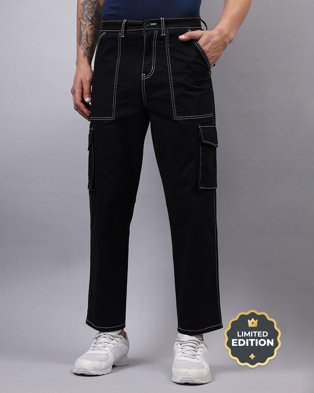 Buy Men's Black Oversized Cargo Pants Online at Bewakoof