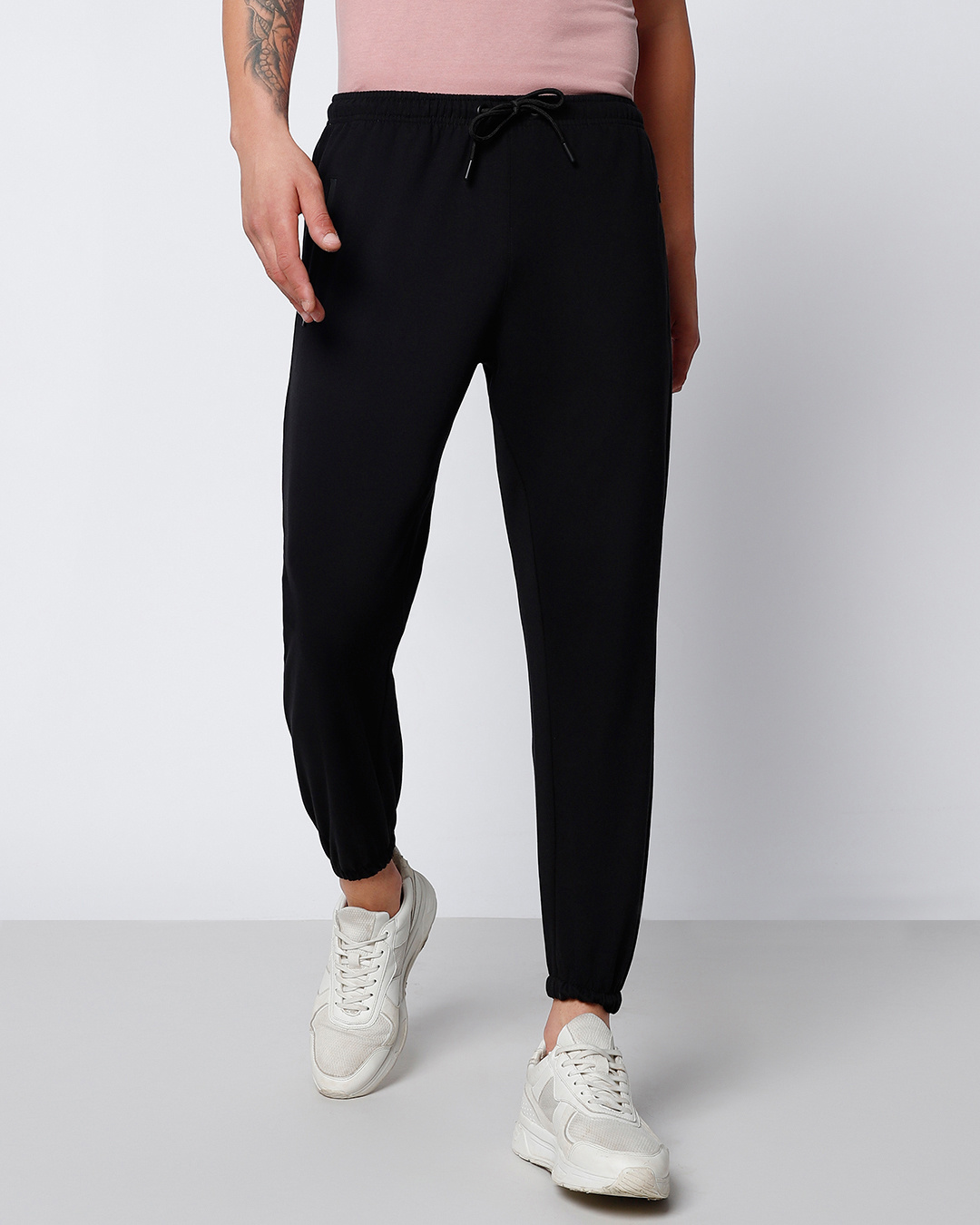 Buy Men's Black Oversized Joggers Online at Bewakoof