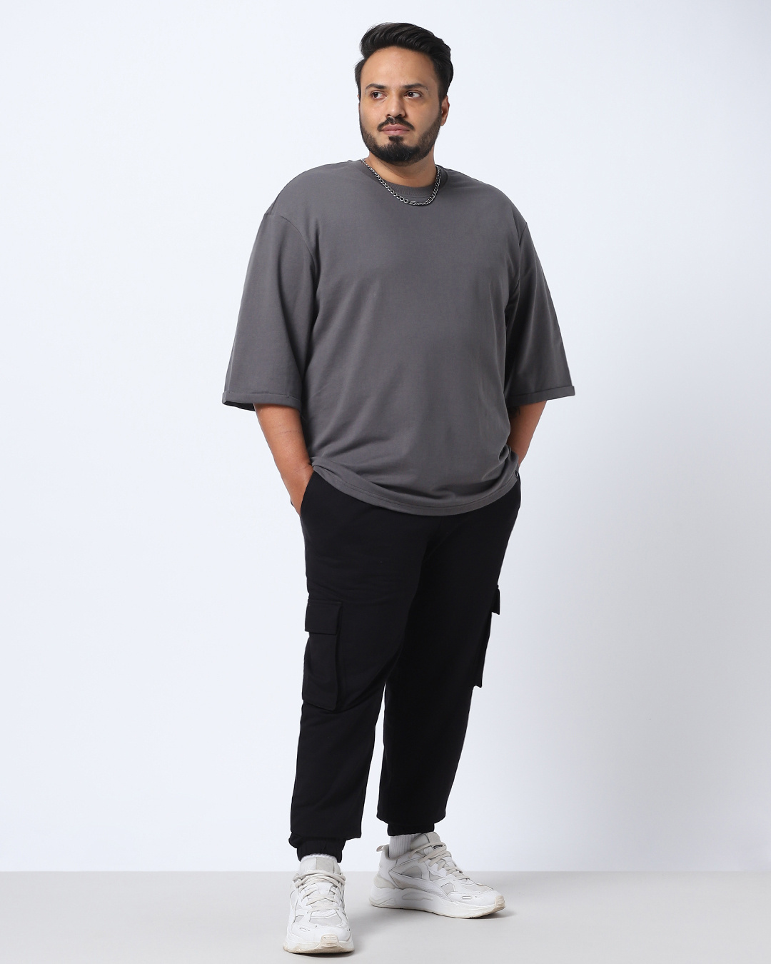 Buy Men's Black Oversized Cargo Joggers Online at Bewakoof