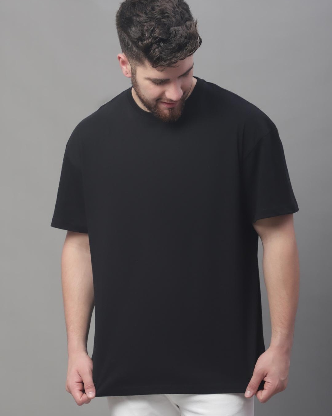 Buy Men's Black Super Loose Fit T-shirt Online at Bewakoof