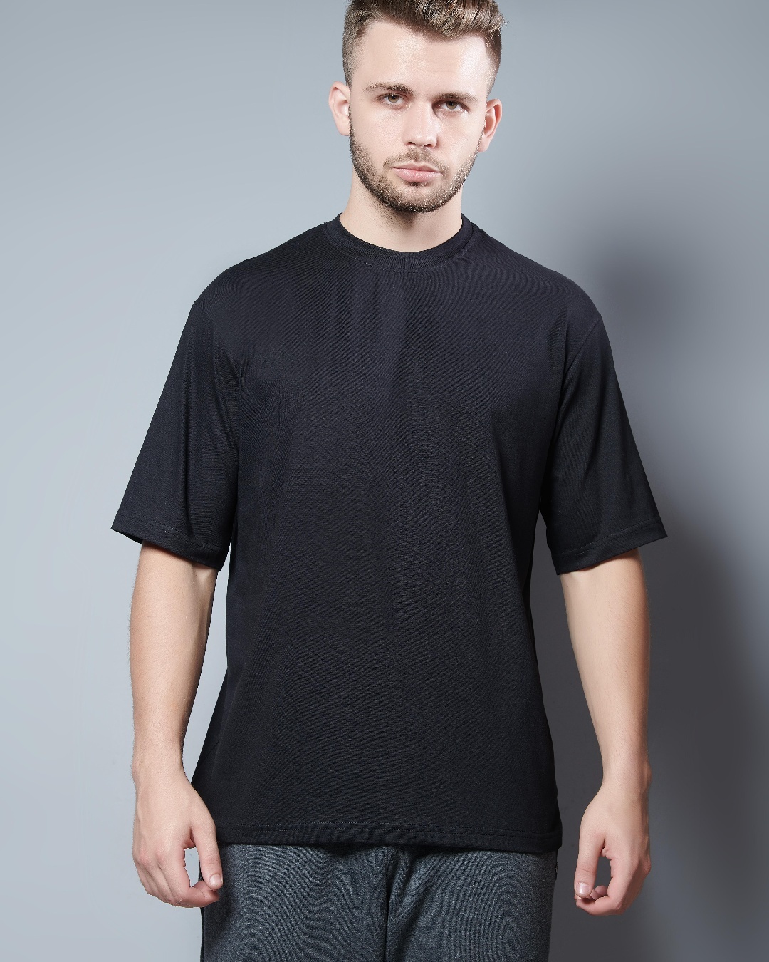 Buy Men's Black Oversized T-shirt Online at Bewakoof