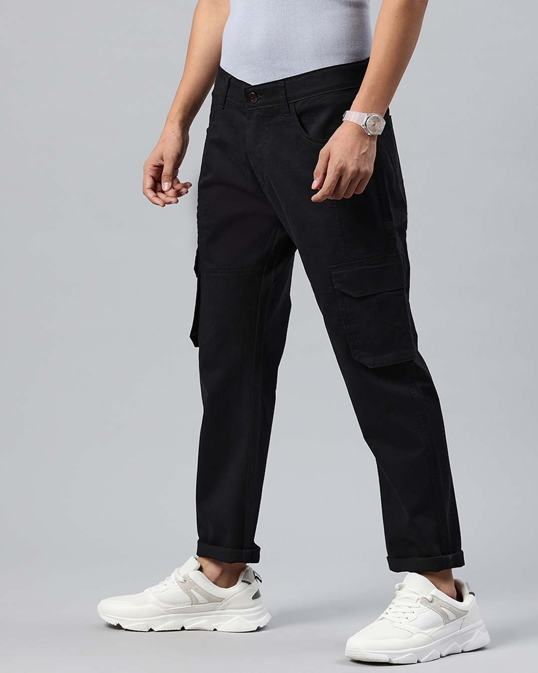 Buy Men's Black Relaxed Fit Cargo Pants Online At Bewakoof