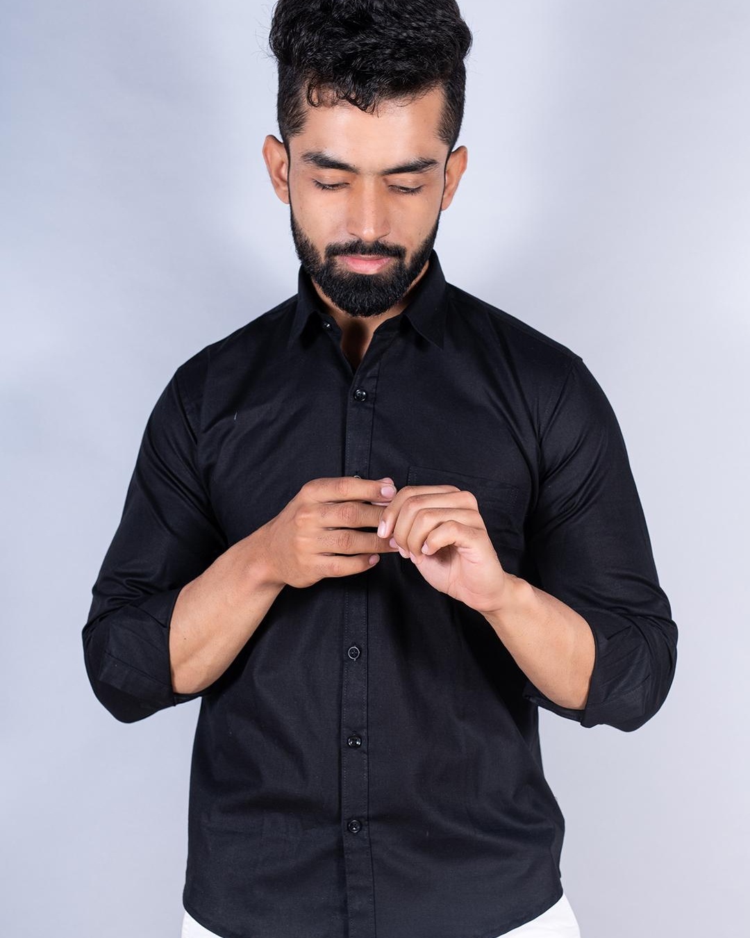 buy-men-s-black-relaxed-fit-shirt-online-at-bewakoof