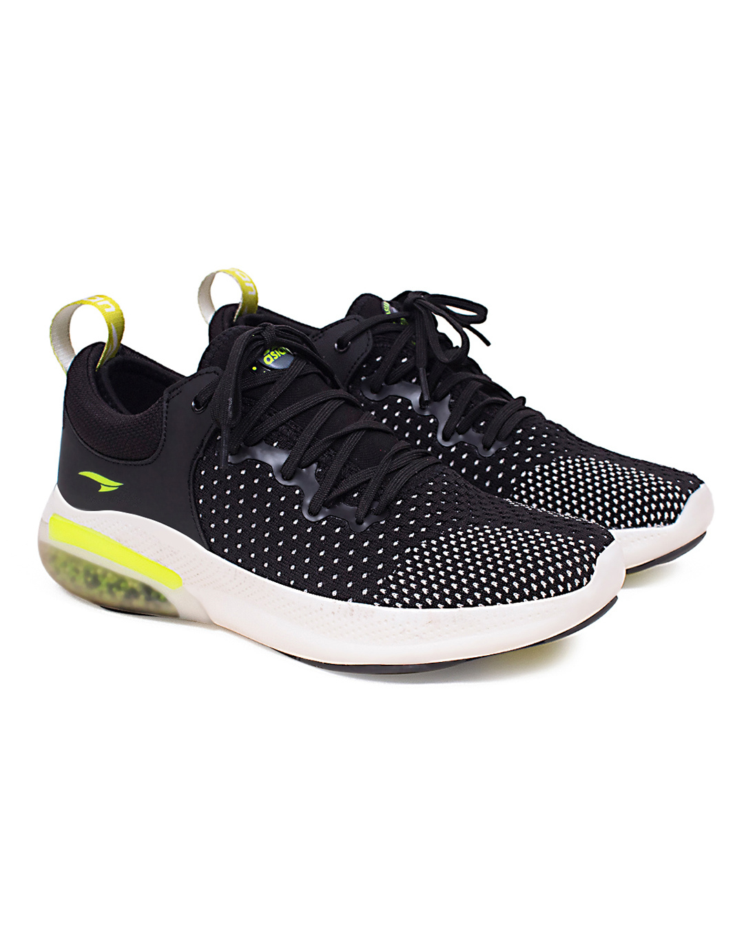 mens running shoes black