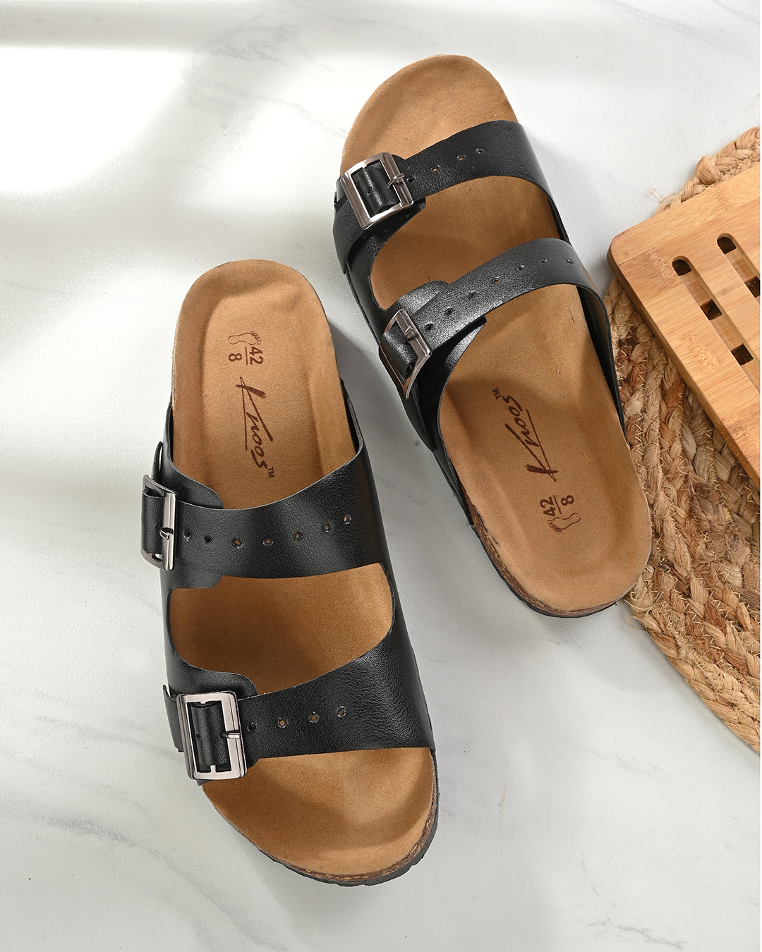 mens black sandals amazon