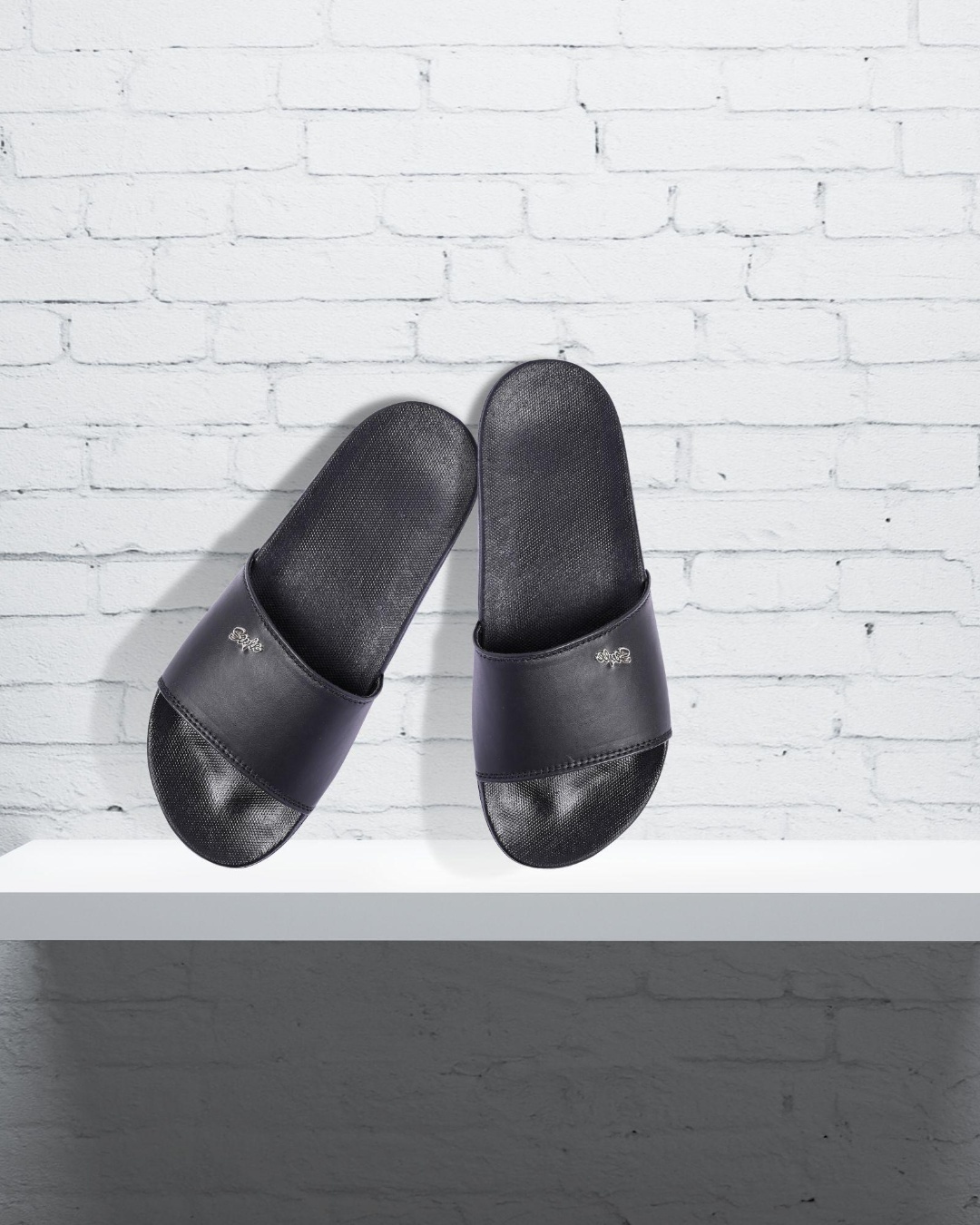 nike sliders black mens