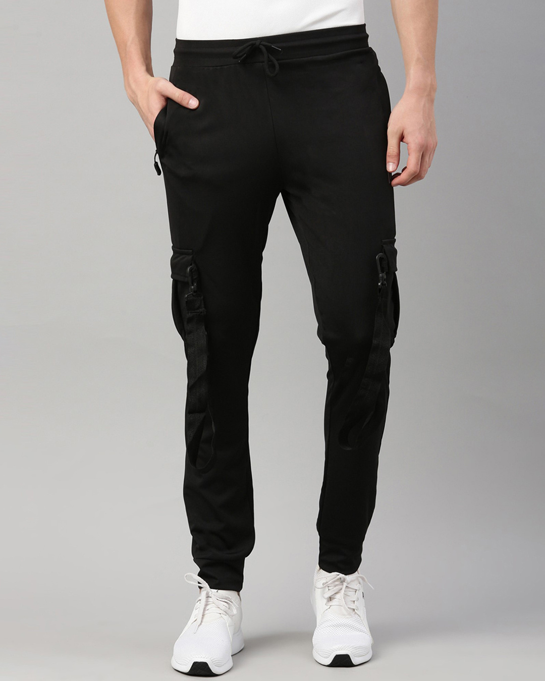 Buy Men's Black Slim Fit Cargo Joggers Online at Bewakoof