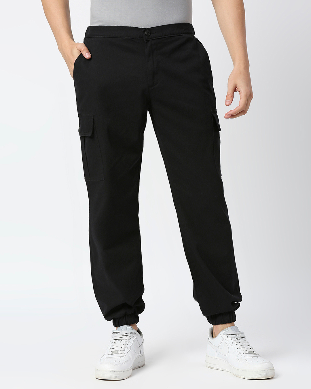 Buy Men's Black Slim Fit Cargo Joggers Online at Bewakoof