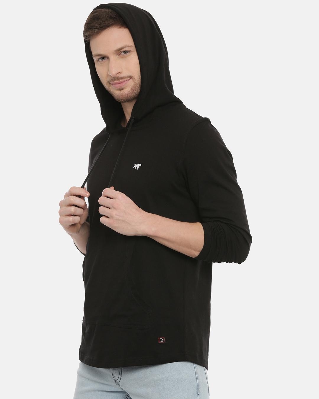 Buy Men's Black Slim Fit Hoodie Online at Bewakoof