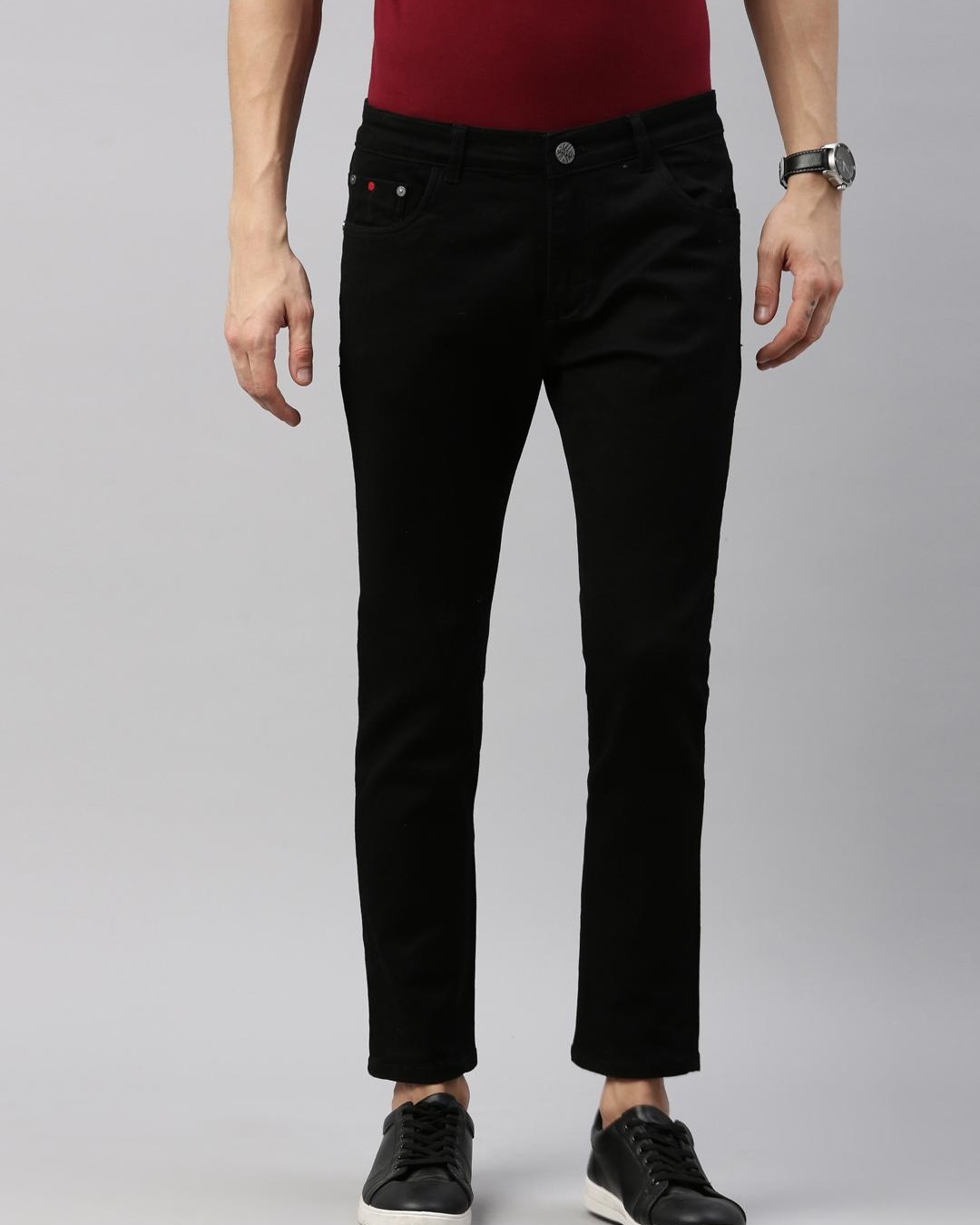 Buy Men's Black Slim Fit Jeans Online at Bewakoof