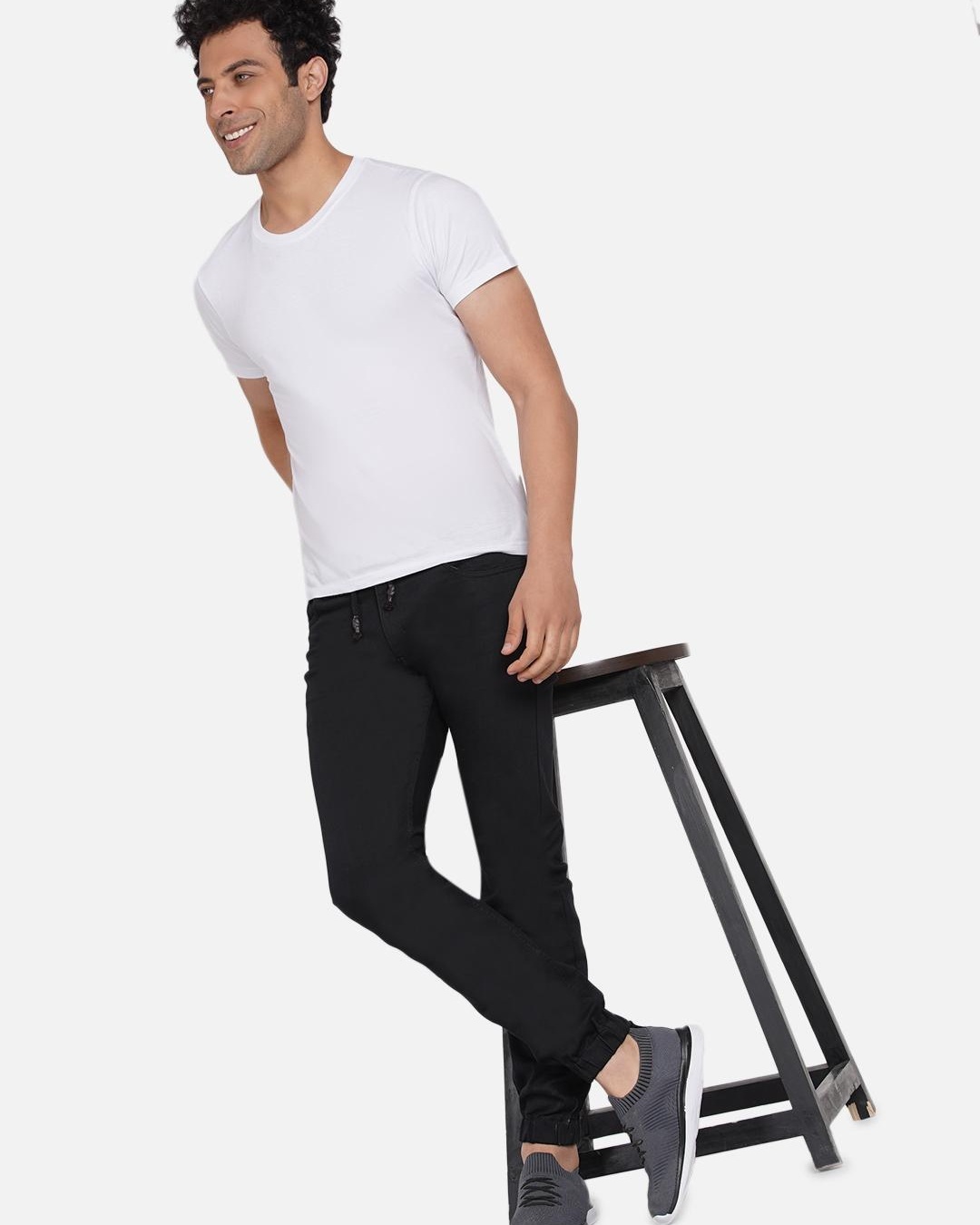 mens black slim fit nike joggers