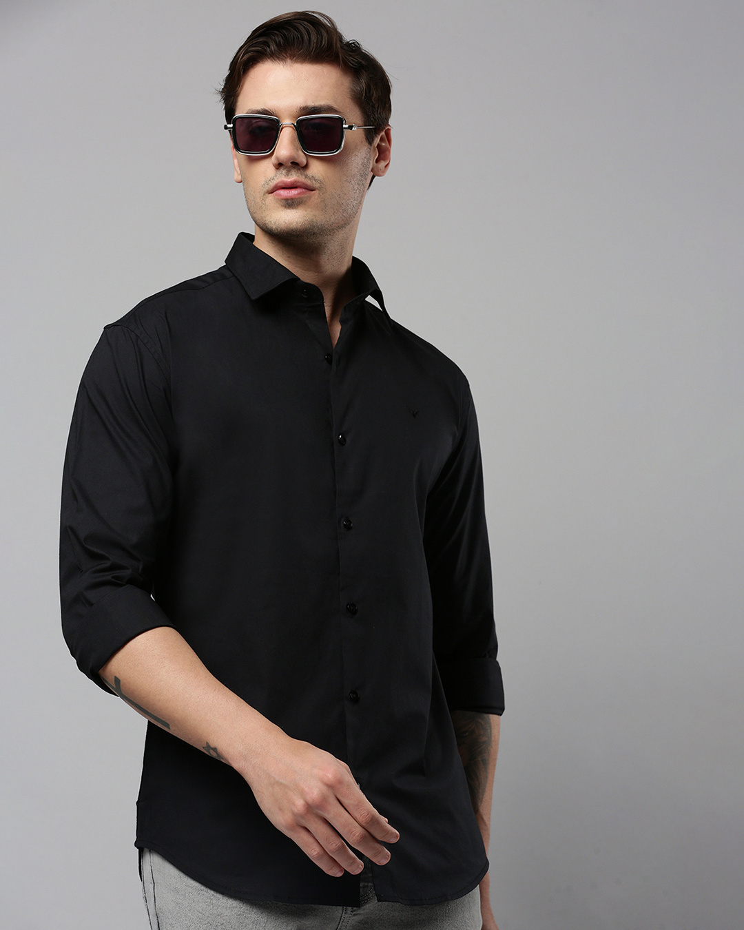Buy Men's Black Slim Fit Shirt Online at Bewakoof