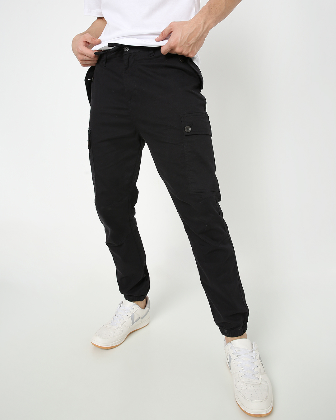 Buy Men's Black Snap Pocket Cargo Jogger Pants Online at Bewakoof