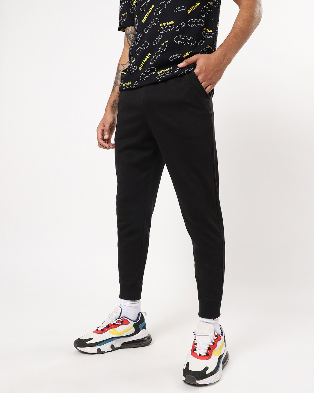 Buy Men's Black Joggers Online at Bewakoof