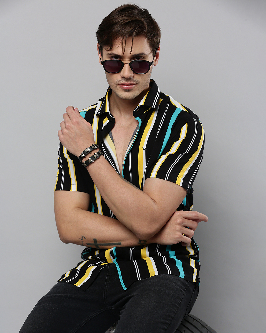 Buy Men's Black Striped Slim Fit Shirt Online at Bewakoof